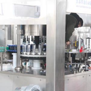 Máquina etiquetadora de pegamento adhesivo OPP de fusión en caliente para clientes de Brasil